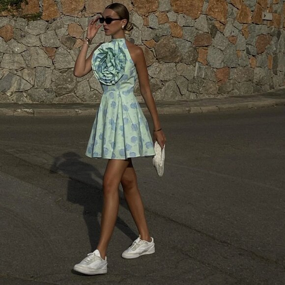 NWT GLAMOUROUS  Rosie Corsage Skater Mini-Dress -Mint-Blue Floral Size 4 - Picture 3 of 6